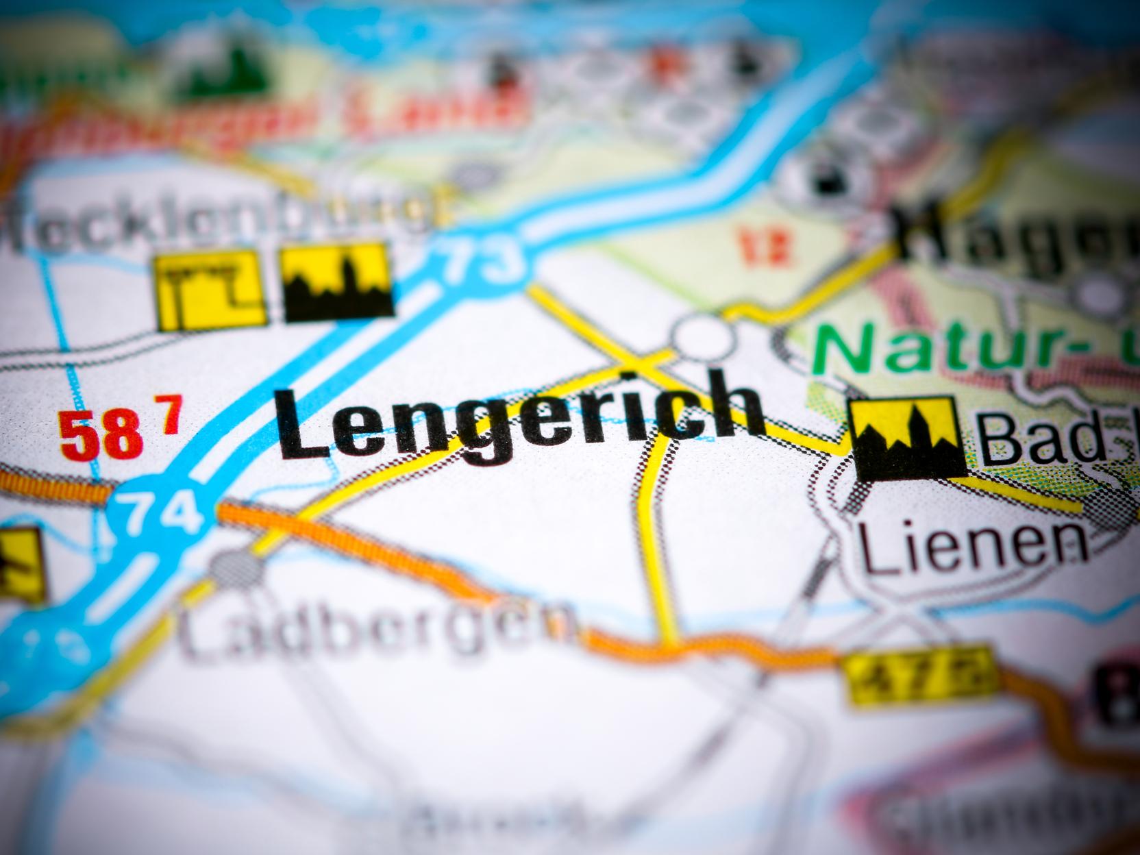 Nahaufnahme einer detaillierten Landkarte mit dem Ortsnamen „Lengerich“ und umliegenden Straßen und Symbolen.